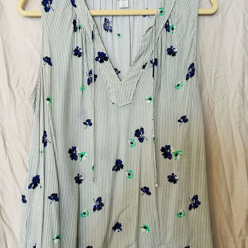 Old Navy Striped Top with Floral Accents sleeveless tank cami size large